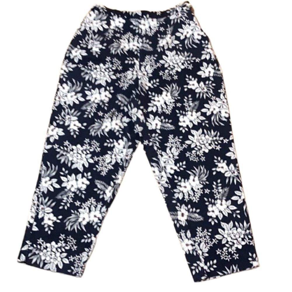 Blue & white Capri pants